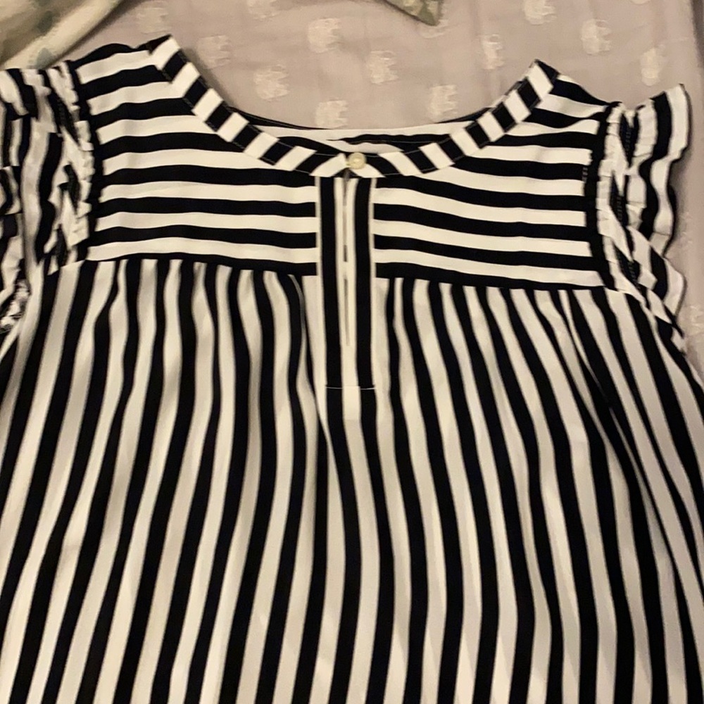 LOFT BLACK AND WHITE SHIRT